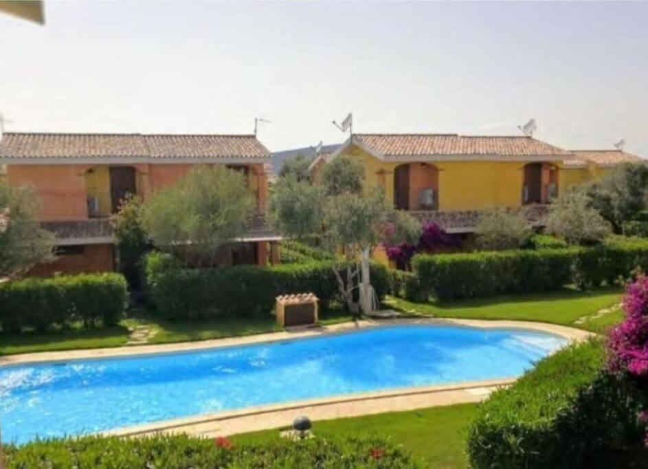 Villa Juniperus Porto Pino Sant'Anna Arresi Eksteriør billede