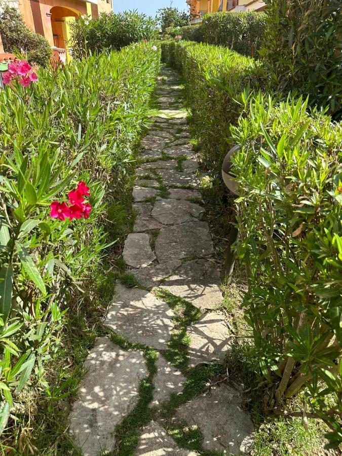 Villa Juniperus Porto Pino Sant'Anna Arresi Eksteriør billede