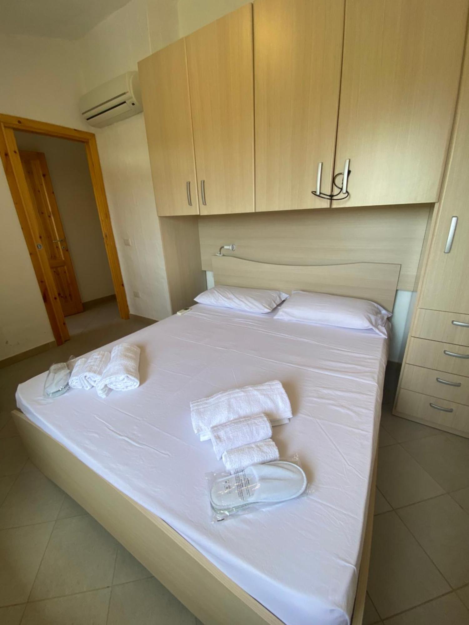 Villa Juniperus Porto Pino Sant'Anna Arresi Eksteriør billede