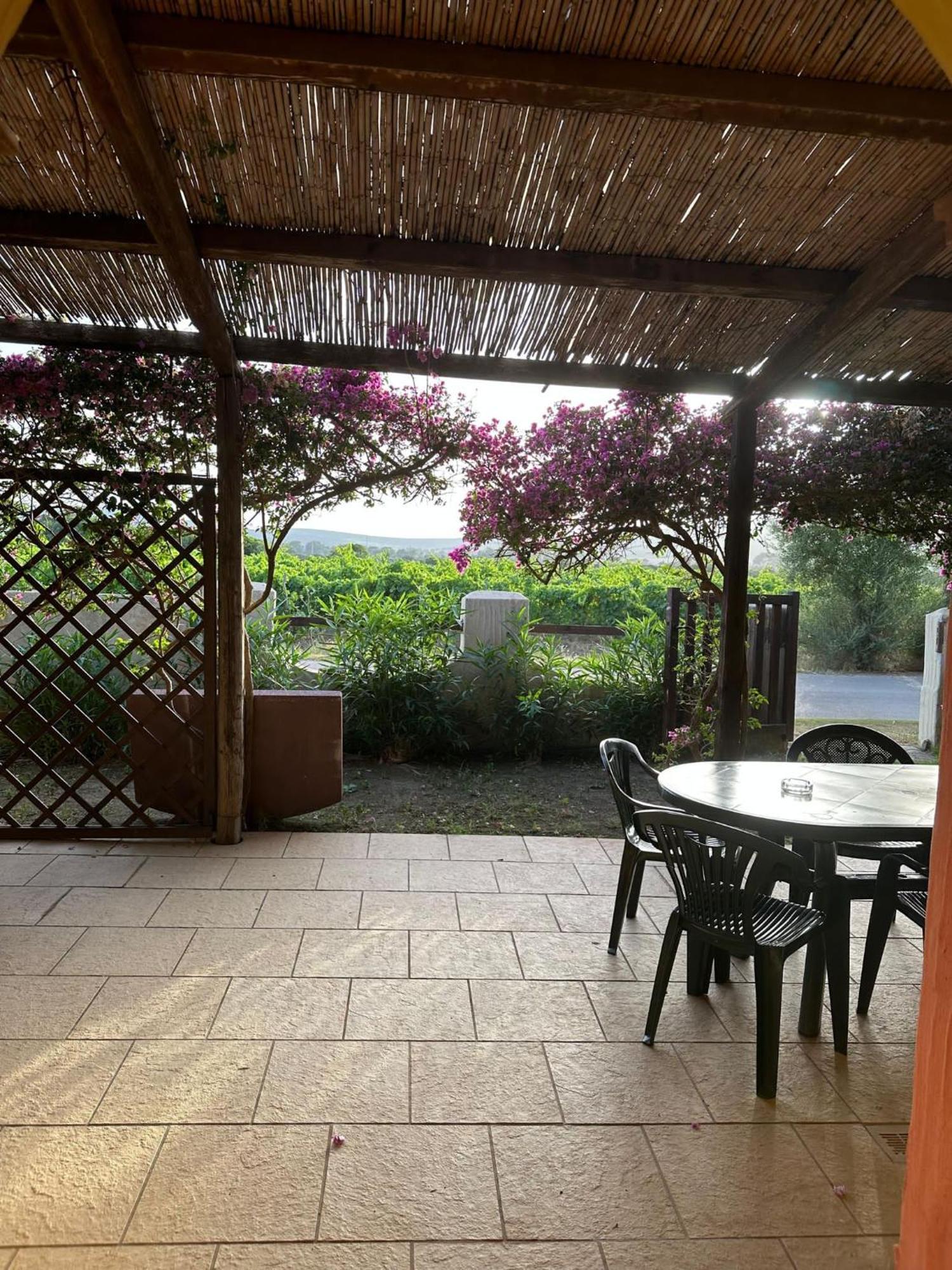 Villa Juniperus Porto Pino Sant'Anna Arresi Eksteriør billede