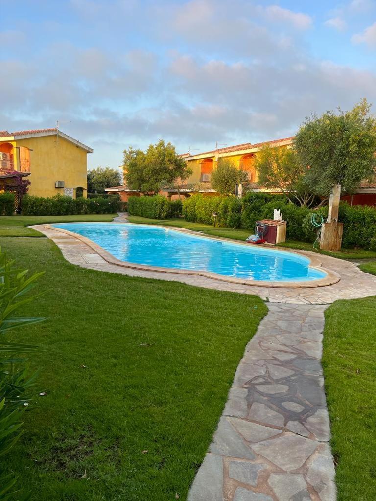 Villa Juniperus Porto Pino Sant'Anna Arresi Eksteriør billede